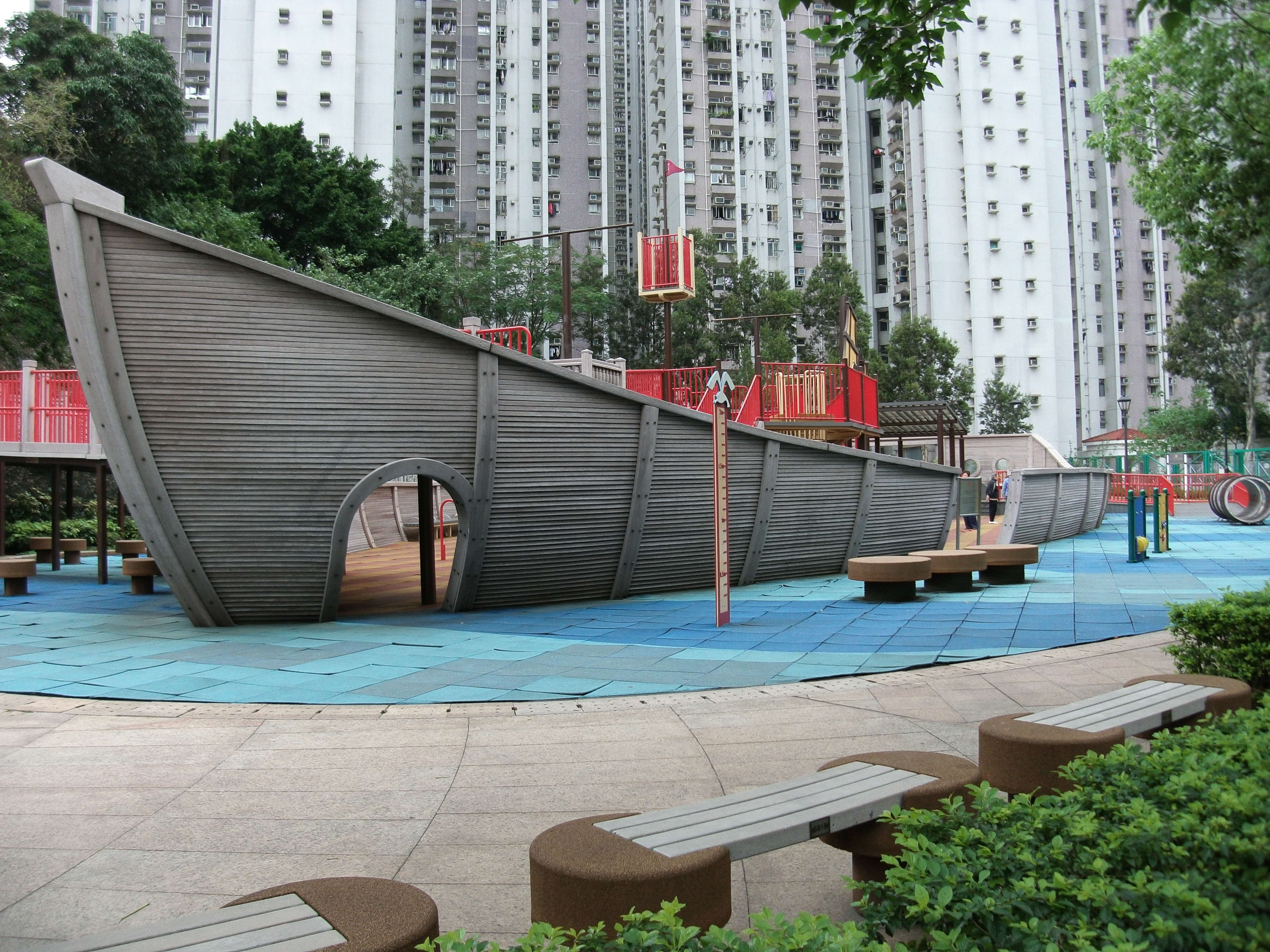 eco theme park playground by Justin Tsui